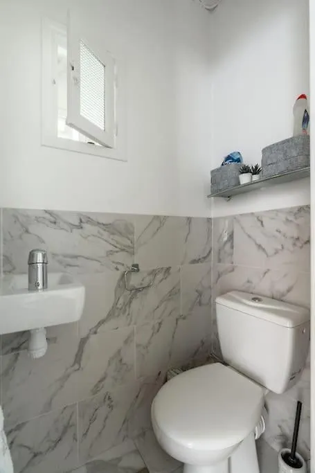 A Refined 2-bedroom Close Avenue Foch Апартаменты *